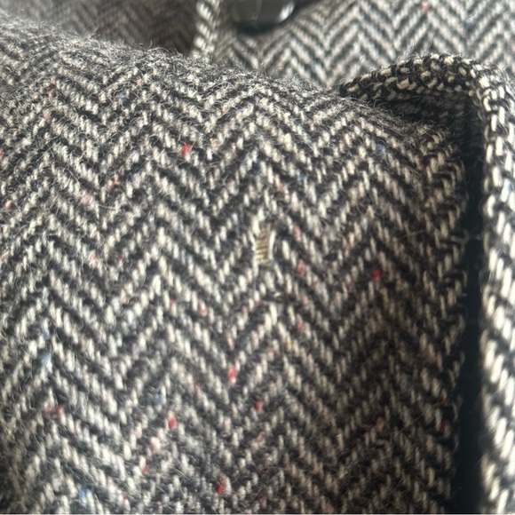 Jean Paul Germain Gray Herringbone 100% Wool Blazer Size 42R - Picture 5 of 7